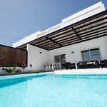 Serena 38 - Heated Pool, Sea Views, Ac, High Speed Internet