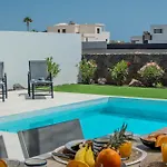 别墅 Serena 38 - Heated Pool, Sea Views, Ac, High Speed Internet