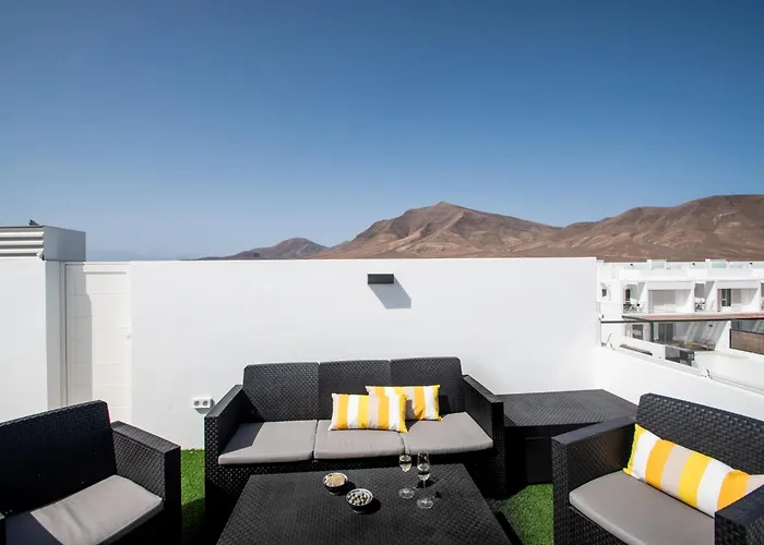 Serena 38 - Heated Pool, Sea Views, Ac, High Speed Internet Villa