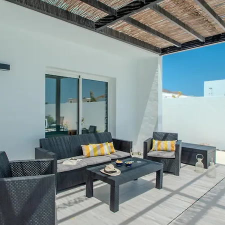 Serena 38 - Heated Pool, Sea Views, Ac, High Speed Internet Villa *