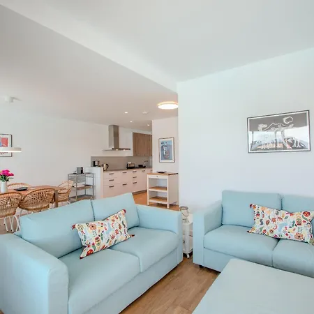 Villa Serena 38 - Heated Pool, Sea Views, Ac, High Speed Internet *