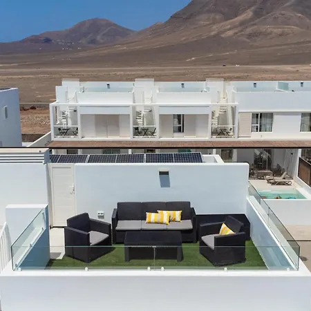 Villa Serena 38 - Heated Pool, Sea Views, Ac, High Speed Internet *