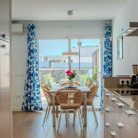 Serena 38 - Heated Pool, Sea Views, Ac, High Speed Internet Villa