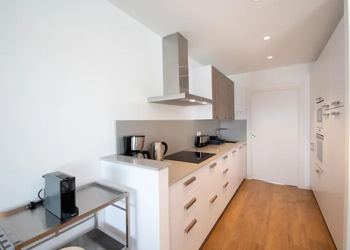 Serena 38 - Heated Pool, Sea Views, Ac, High Speed Internet *