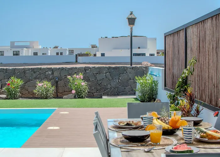 Serena 38 - Heated Pool, Sea Views, Ac, High Speed Internet * 플라야블랑카