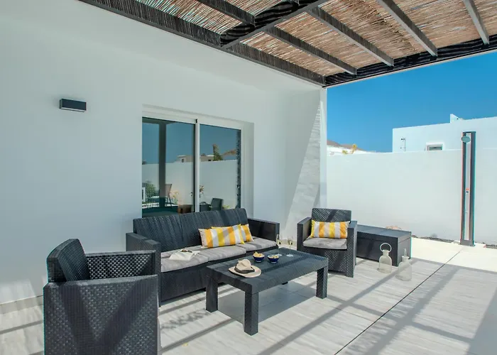 Serena 38 - Heated Pool, Sea Views, Ac, High Speed Internet וילה *